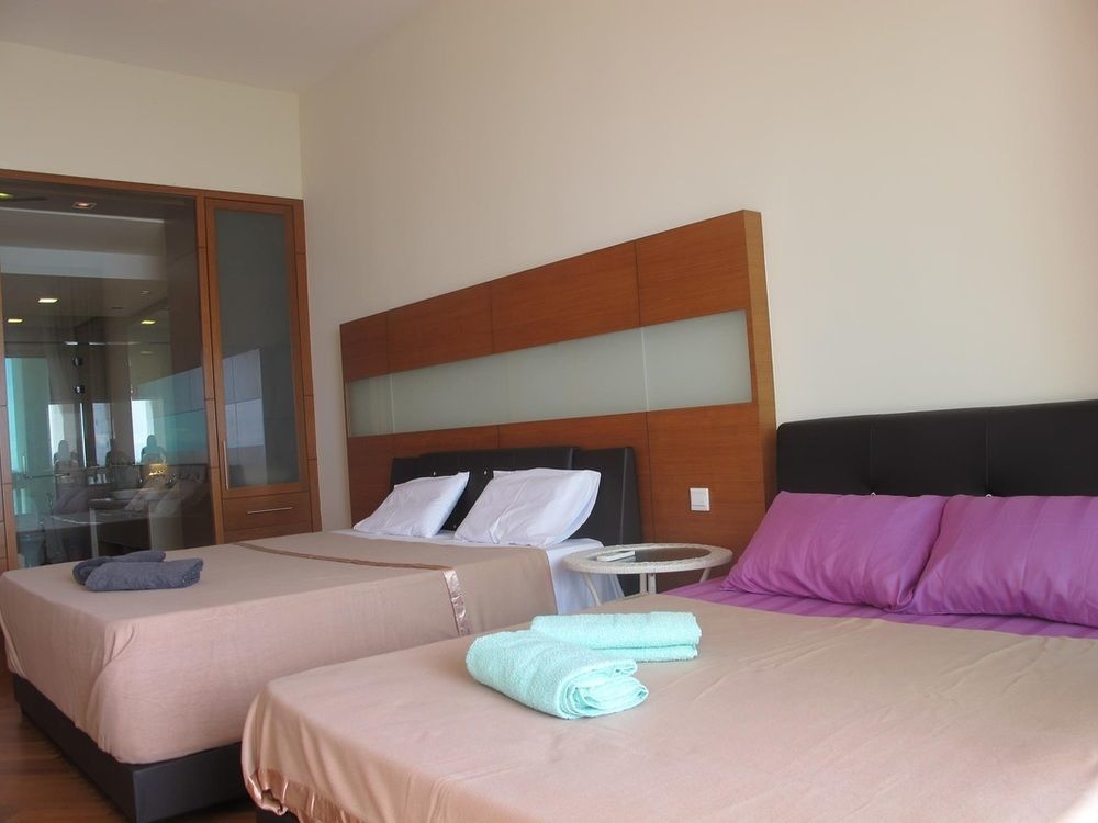 Luxury Suites @ Straits Quay Tanjung Bungah  Εξωτερικό φωτογραφία