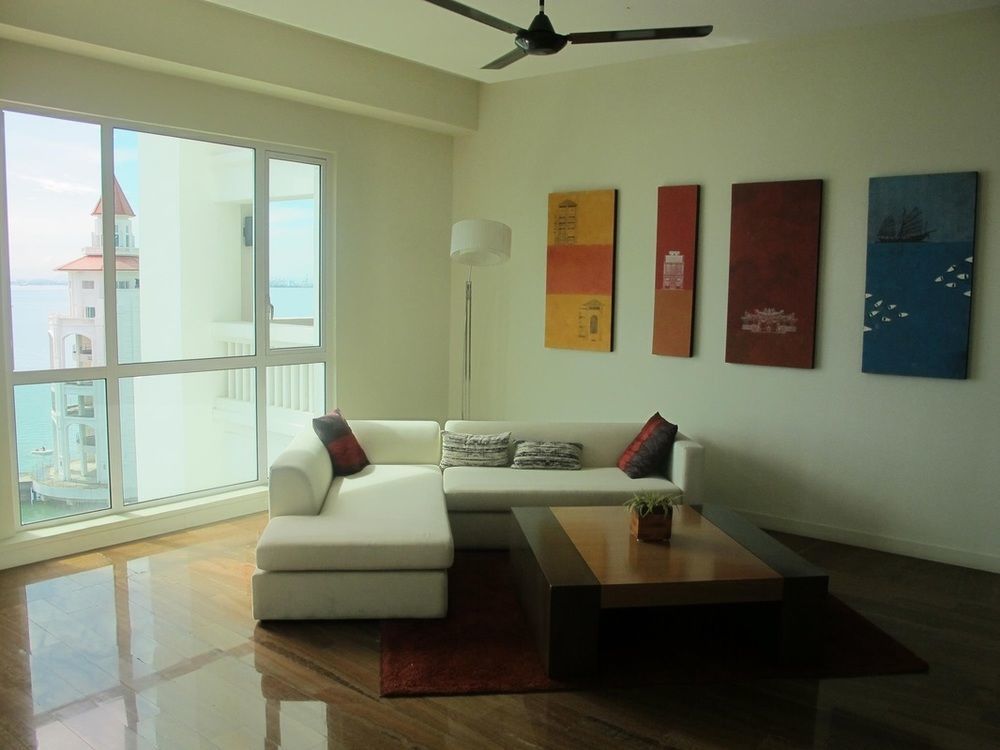 Luxury Suites @ Straits Quay Tanjung Bungah  Εξωτερικό φωτογραφία