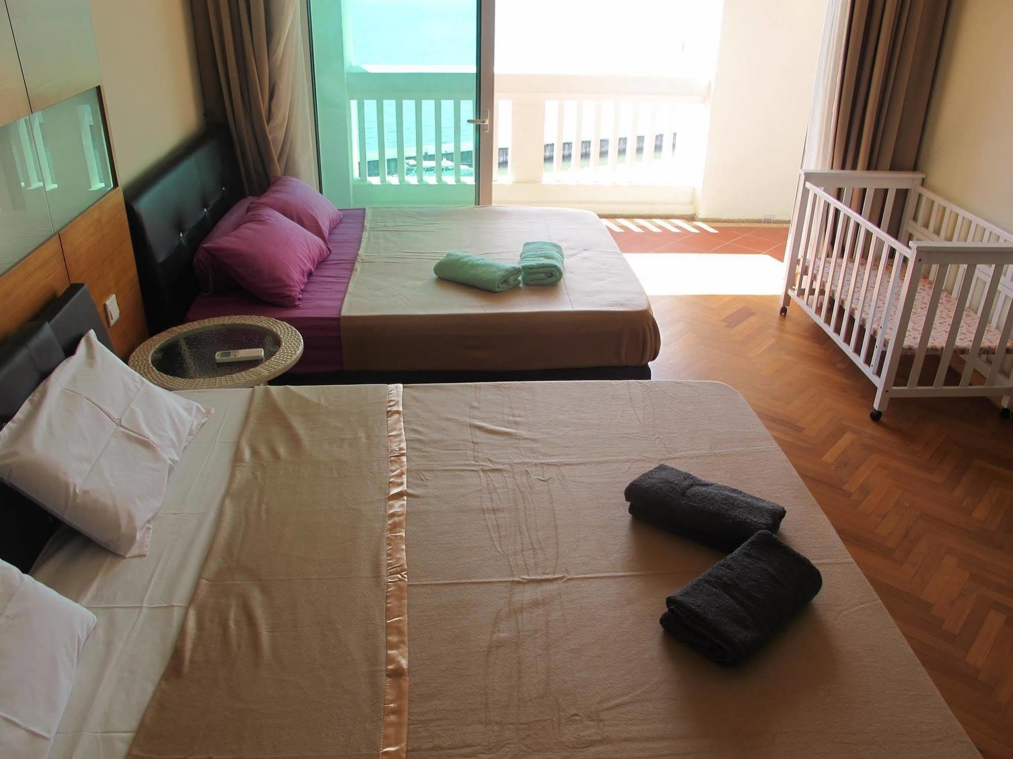 Luxury Suites @ Straits Quay Tanjung Bungah  Εξωτερικό φωτογραφία