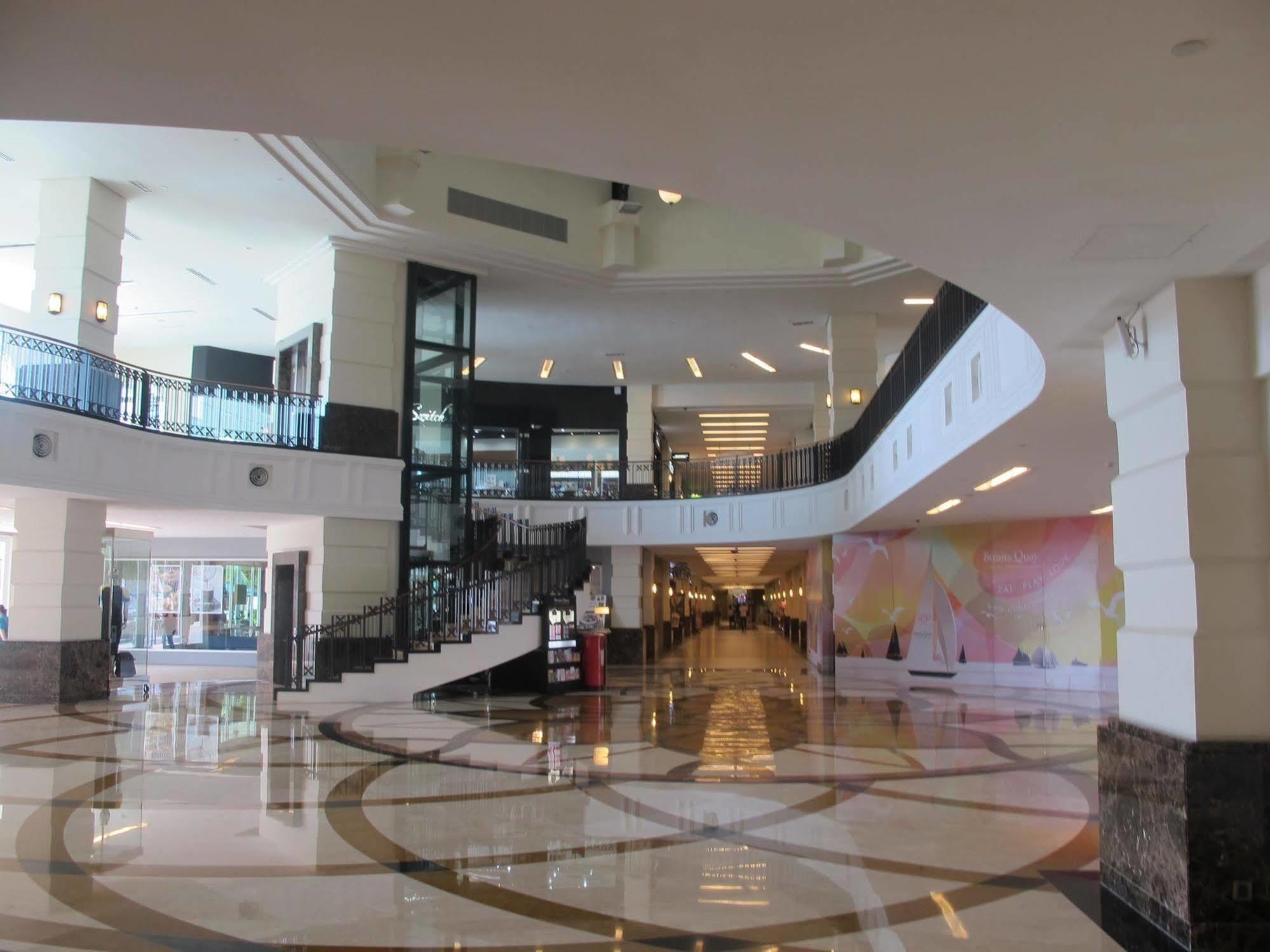 Luxury Suites @ Straits Quay Tanjung Bungah  Εξωτερικό φωτογραφία