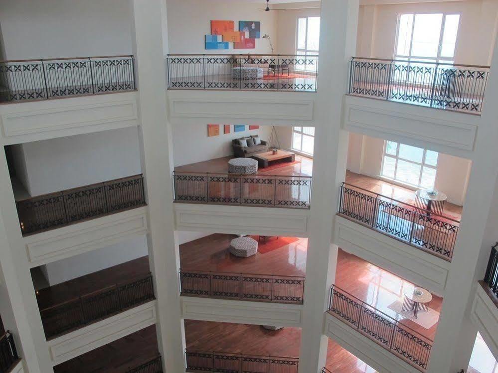 Luxury Suites @ Straits Quay Tanjung Bungah  Εξωτερικό φωτογραφία